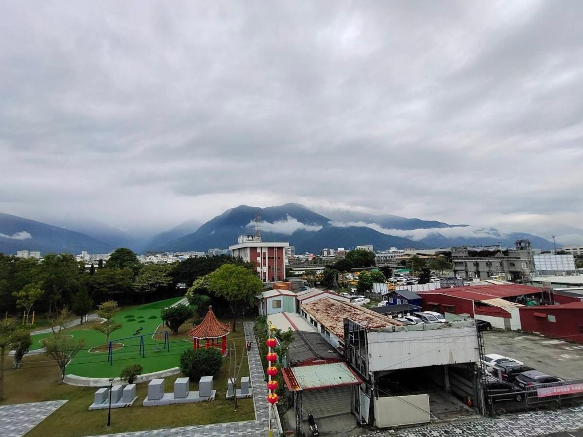 Maeda Station 131: Complimentary Scooter Rental Hualien City Exterior photo